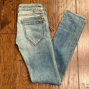 Women's Blue Jeans